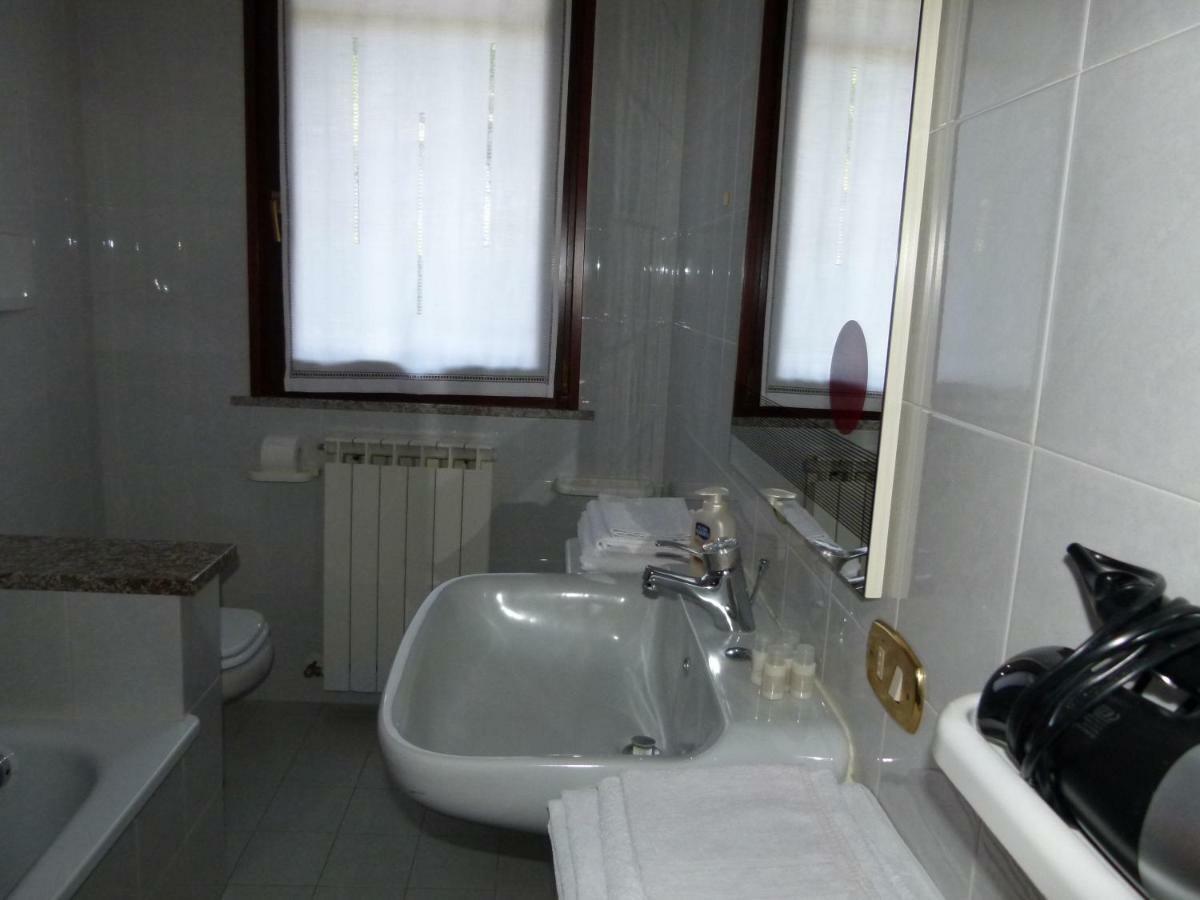 B&B La Poiana Canavaccio di Urbino Bagian luar foto